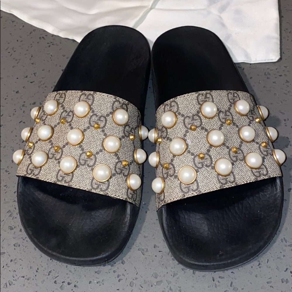 Gucci slides